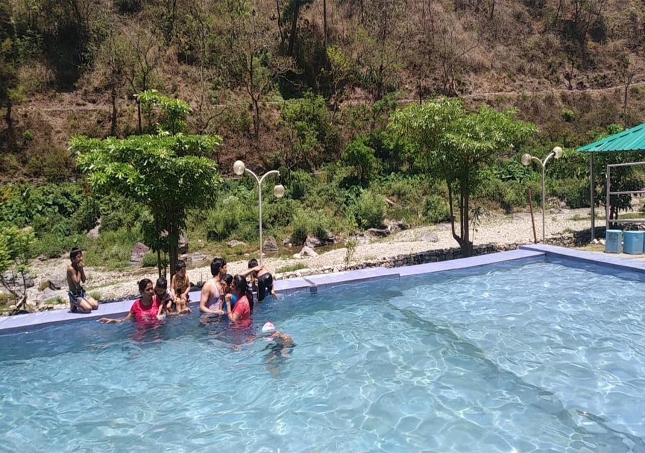 Crocus River Resort Lansdowne Esterno foto